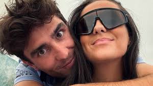 La explicación tras la foto más 'gamberra' de Victoria Federica con Albert,  su amigo piloto: "No son novios"