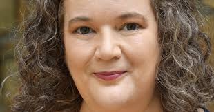 Introducing Amanda Watson, HLS Library's new Assistant Dean for Library and  Information Services