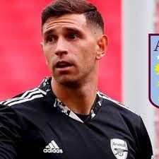 El guardameta de argentina emiliano martínez fue trasladado a la clínica portoazul de barranquilla el arquero chocó al minuto 34 con yerry mina. Firmo Emiliano Martinez El Arquero Mas Caro De La Historia Del Futbol Argentino