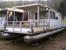 Houseboat Lifestyle House Boat Houseboat Living Floating House