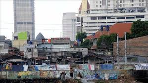 Walaupun begitu kemiskinan yang kerap dirujuk di malaysia ialah kemiskinan mutlak kerana pendapatan isi rumah. 7 Faktor Pendorong Turunnya Kemiskinan Di Indonesia Versi Bps