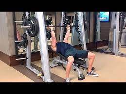 The primary muscles involved in the smith machine bench press are the pectoralis major, triceps and anterior deltoid (front shoulder). The Smith Machine Bench Press Youtube