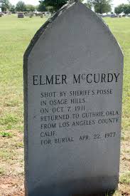 Elmer Mccurdy American Bank And Train Robber Who Was Killed In A Shoot Out With Police After Robbing A Katy Train In Okla Elmer Grave Memorials Famous Graves