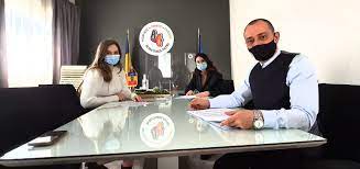 Jun 09, 2021 · consilierul judetean psd din vrancea ioan micu a scris un comentariu pe pagina de facebook despre situatia din sectorul 1, de o virulenta fara margini. PrimÄƒria Sectorului 4 PregÄƒtitÄƒ SÄƒ PlÄƒteascÄƒ Peste 15 000 De Burse È™colare B365