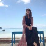 Nik zaris uqasha binti nik sen atau lebih dikenali sebagai uqasha senrose (lahir 6 julai 1992) merupakan seorang pelakon dan model wanita malaysia. Uqasha Senrose Tak Perasan Kena Perli