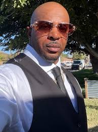 What's wrong with 49ers defense and offense?