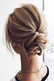 Hairstyle To Shine During The Summer Holidays Cheveux Mariage Chignon Coiffures D Affaires Coiffure Mariage