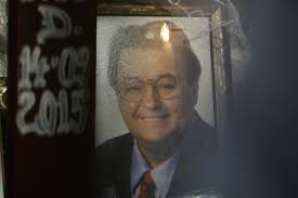 Corneliu vadim tudor a murit. Update Corneliu Vadim Tudor A Murit Tribunul Inmormantat In Aplauzele A Mii De Oameni Libertatea