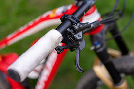 Jego cena w 2020 wynosiła 24999. Maja Wloszczowska I Jej Rower Kross Earth Te Magazyn Bike