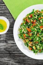 Leckerer Bulgur Petersiliensalat So Machen Sie Taboule Rezept Orientalische Rezepte Rezepte Arabische Kuche