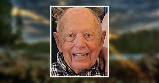 Dina Petersen's Instagram, Twitter & Facebook