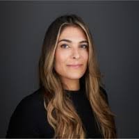 Jillian Mclellan's Instagram, Twitter & Facebook