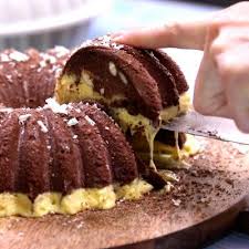 Marquise Glacee Au Chocolat Noir Et Aux Amandes Recette Chocolat Noir Gateaux Et Desserts Chocolat