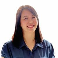 Aileen Chow's Instagram, Twitter & Facebook