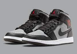 Air Jordan 1 Mid Black Red Grey 554724 096 Release Sneakernews Com