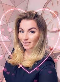 Donna Phung's Instagram, Twitter & Facebook