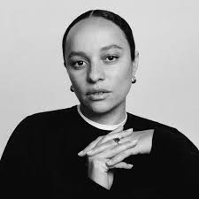 Grace Wales Bonner, la visionaria diseñadora británica-jamaicana, asume la  dirección creativa de moda masculina de Hermès. ¡Mantén los ojos en esta  nueva era de Hermès, donde la herencia se encuentra con la