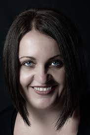 Anna Kropf's Instagram, Twitter & Facebook