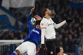 Sports mole previews saturday's bundesliga clash between schalke 04 and eintracht frankfurt, including predictions, team news and possible lineups. Weston Mckennie Suffers Dislocated Shoulder Against Eintracht Frankfurt Stars And Stripes Fc