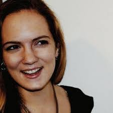 Annabelle Everett's Instagram, Twitter & Facebook