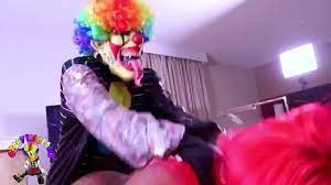 Clown fucks pornstar on Halloween - XNXX.COM