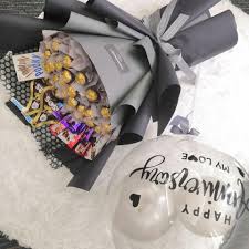 Bouquet Chocolate Anniversary Gift Delivery Kl Klang Valley Self Pick Up Ferrero Kinder Kitkat Cadbury Cho In 2020 Anniversary Gifts Chocolate Bouquet Delivery Gifts