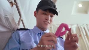 Anh bảo vệ đột nhập ký túc xá nữ phát hiện nữ sinh có cây sextoy - Sex JAV  HD - SexDep.blog