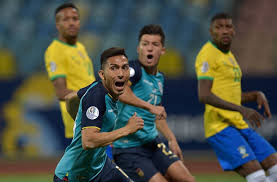 Sin embargo, danilo despejó el peligro del área de brasil en lo que pudo ser un buen gol de perú. Ecuador Le Arranca El Empate A Brasil Y Avanza A Cuartos De Final De La Copa America Futbol Deportes El Universo