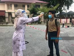 Banyak sekali tayangan dewasa yang kami persembahkan untuk penonton setia. Twitter à¤ªà¤° Bernama Tv Selamat Kembali Bersekolah Guru Melakukan Pemeriksaan Suhu Badan Pelajar Sebelum Membenarkan Mereka Memasuki Kelas Masing Masing Di Sekolah Menengah Kebangsaan Gombak Setia Selangor Https T Co Inh1me5pcx