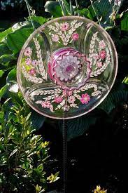 Glass garden flowers diy art made from junk projects to. 20 Upcycled Garden Glass Flowers Made Of Old Plates Glass Garden Flowers Glass Plate Flowers Plate Flowers Garden