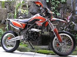 Kawasaki d tracker x, supermoto dengan kapasitas mesin 250 cc lincah dibawa dijalan raya dan asik ditunggangi dijalanan. D Tracker 150cc Full Modif Se Supermoto Jual Motor Kawasaki D Tracker Binjai