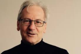 Chargé de communication musique classique. Prof Dr Constantin Goschler