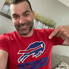 Keri Cleary's Instagram, Twitter & Facebook