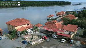 Kesimpulannya, kuala gula sanctuary resort memang selesa dan menenangkan fikiran. Restaurant Cendrawasih Kuala Gula Bird Sanctuary Youtube