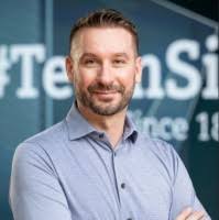 100+ "Thomas Sutter" profiles