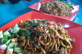 Resep dan cara masak mie gomak kuah. 5 Trik Masak Mi Goreng Agar Tidak Menggumpal Dan Putus Halaman All Kompas Com