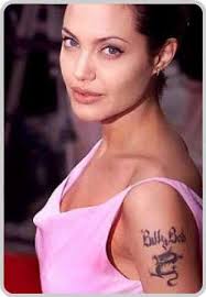 Whether it is angelina jolie's arabic tattoo or a tiger tattoo, each piece of art on the body has a deep message. Pin On Angelina Jolie2