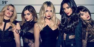 Sash got engaged to hudson! 21 Pretty Little Liars Facts You Probably Never Knew