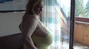 Abbi Secraa - Time To Relax