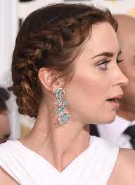 50 Indian Hairstyles For Round Faces Hairstyles For Round Faces Long Thin Hair Indian Hairstyles