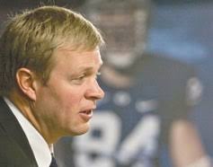 Maps, apps, Luke Wilson and the battle for cell phone dominance