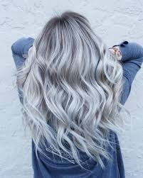 Pin Von Leo Auf Frisuren Silber Blond Silberblonde Haare Haarfarben