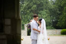 A good wedding timeline for photography should provide detail about the particular events happening throughout the day, and what is expected from people to make for good photography. What To Expect On The Wedding Day Samantha Christensen Photography