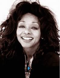 Verona Allen's Instagram, Twitter & Facebook