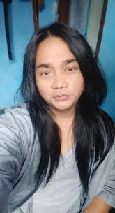 Artis Pakai Kostum Duyung