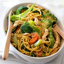 A Healthier Ww Recipe For Chicken Singapore Noodles Ready In Just 10min Get The Smartpoints Plus Browse Our Other Healthy Mummy Recipes Healthy Mummy Healthy