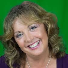 Shelly Bright's Instagram, Twitter & Facebook