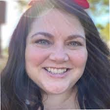 Tracey Schell's Instagram, Twitter & Facebook