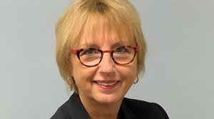 Barbara Binder's Instagram, Twitter & Facebook