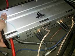 Black @ radio antenna plug. Request Help W Jl Audio 300 4v1 Amp Diymobileaudio Com Car Stereo Forum